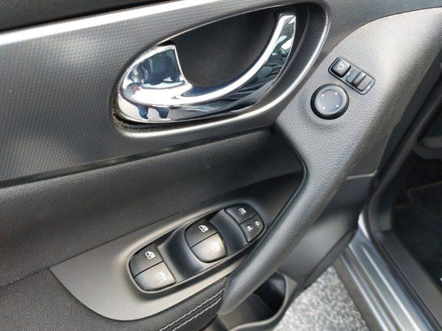 NISSAN Qashqai 1.6 dCi 2WD Visia Navi Tetto Panorama Retrocam.