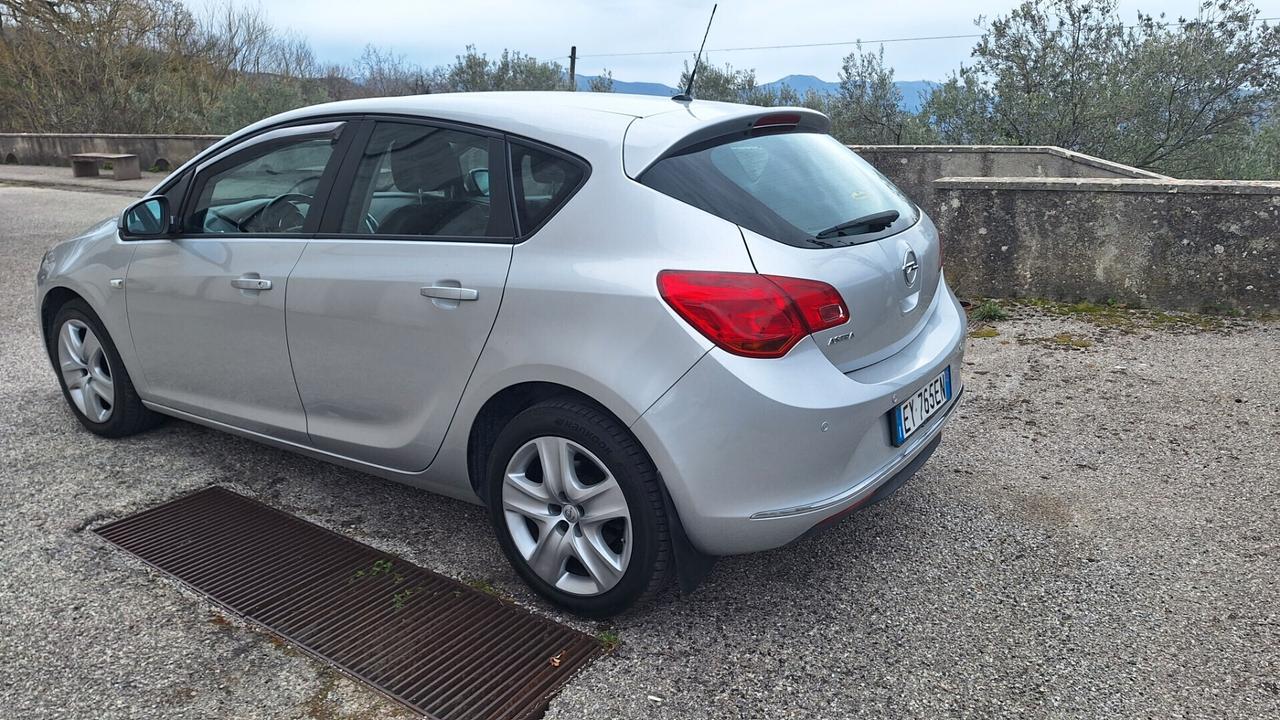 Opel Astra 1.4 Turbo 140CV 5 porte GPL Tech Cosmo