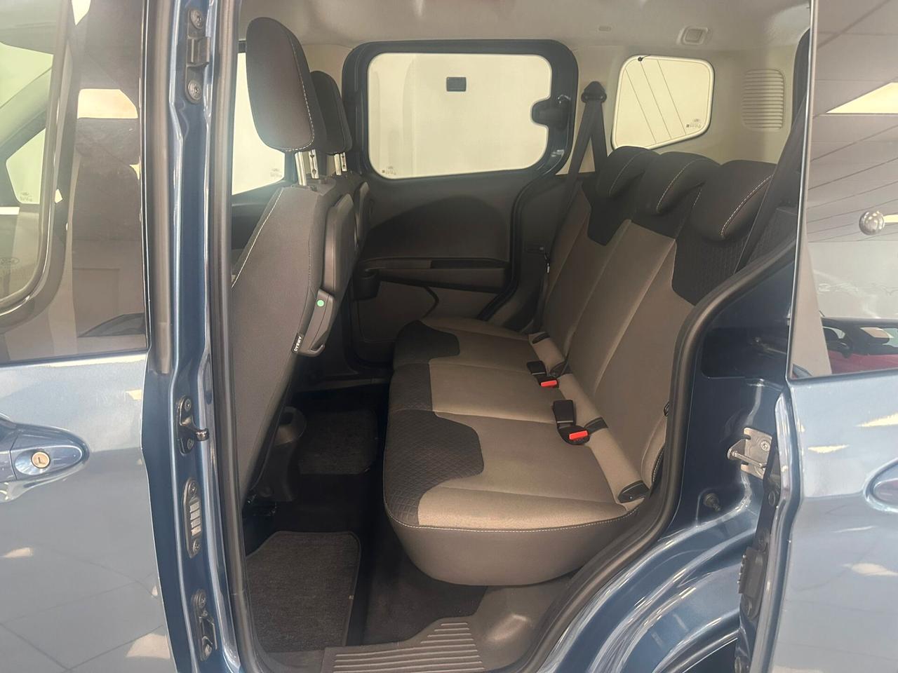 Ford Tourneo Courier 1.0 EcoBoost 100 CV S&S Plus
