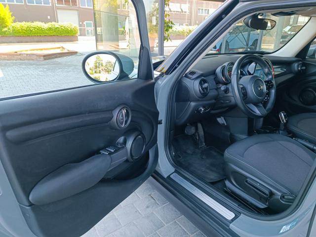 MINI Cooper 1.5 One Business 5 porte
