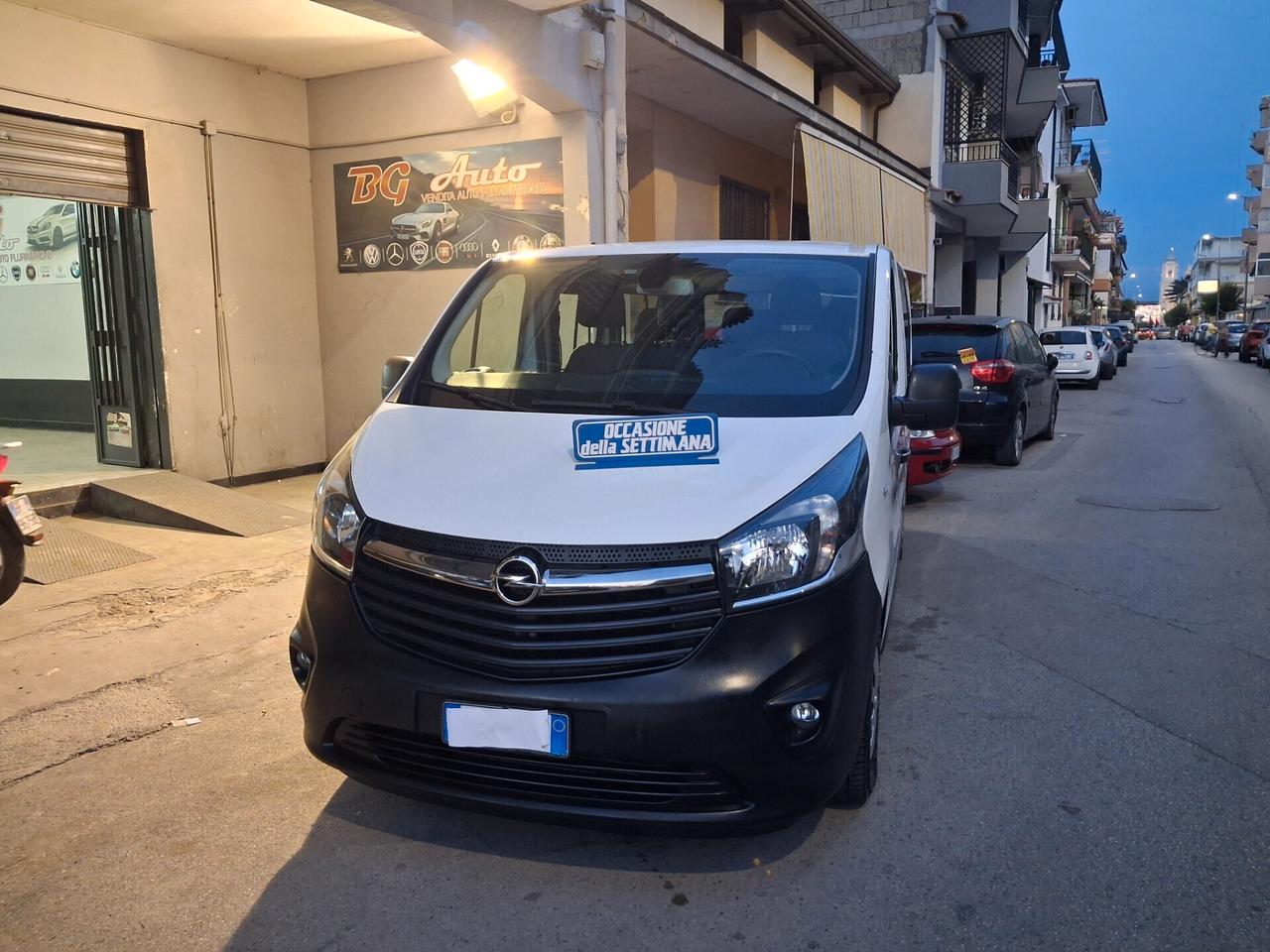 Opel Vivaro 29 1.6 CDTI 120CV 9 posti 2019 Gancio