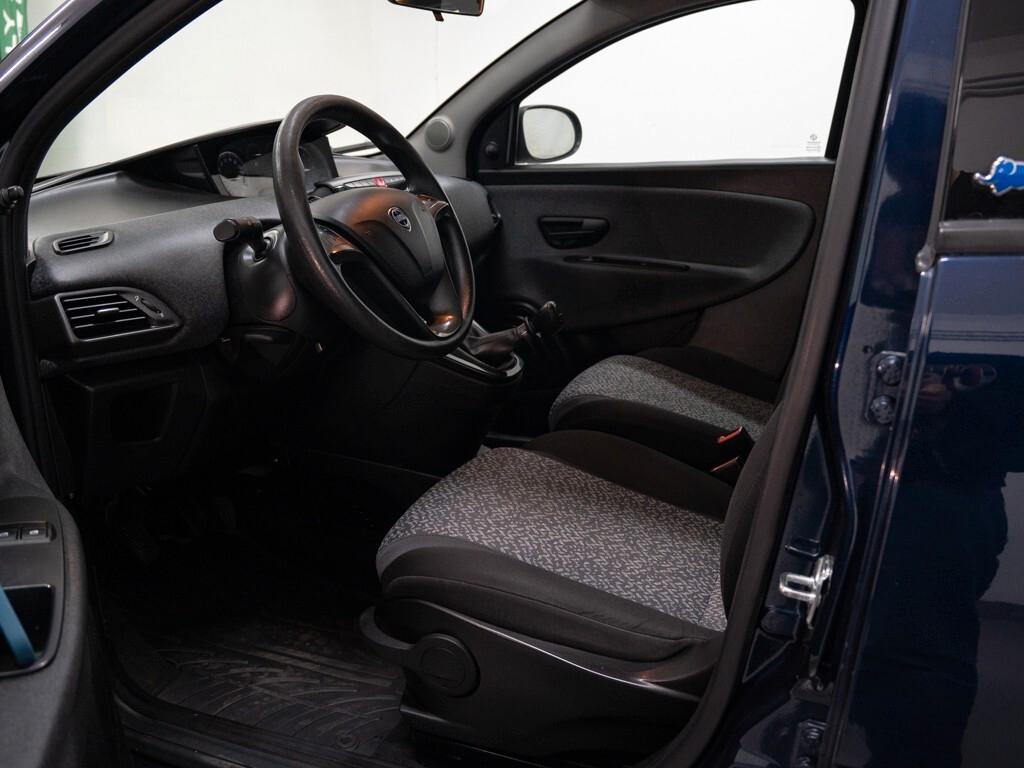 Lancia Ypsilon 1.2 69 CV GPL Ecochic Elefantino Blu 5 porte