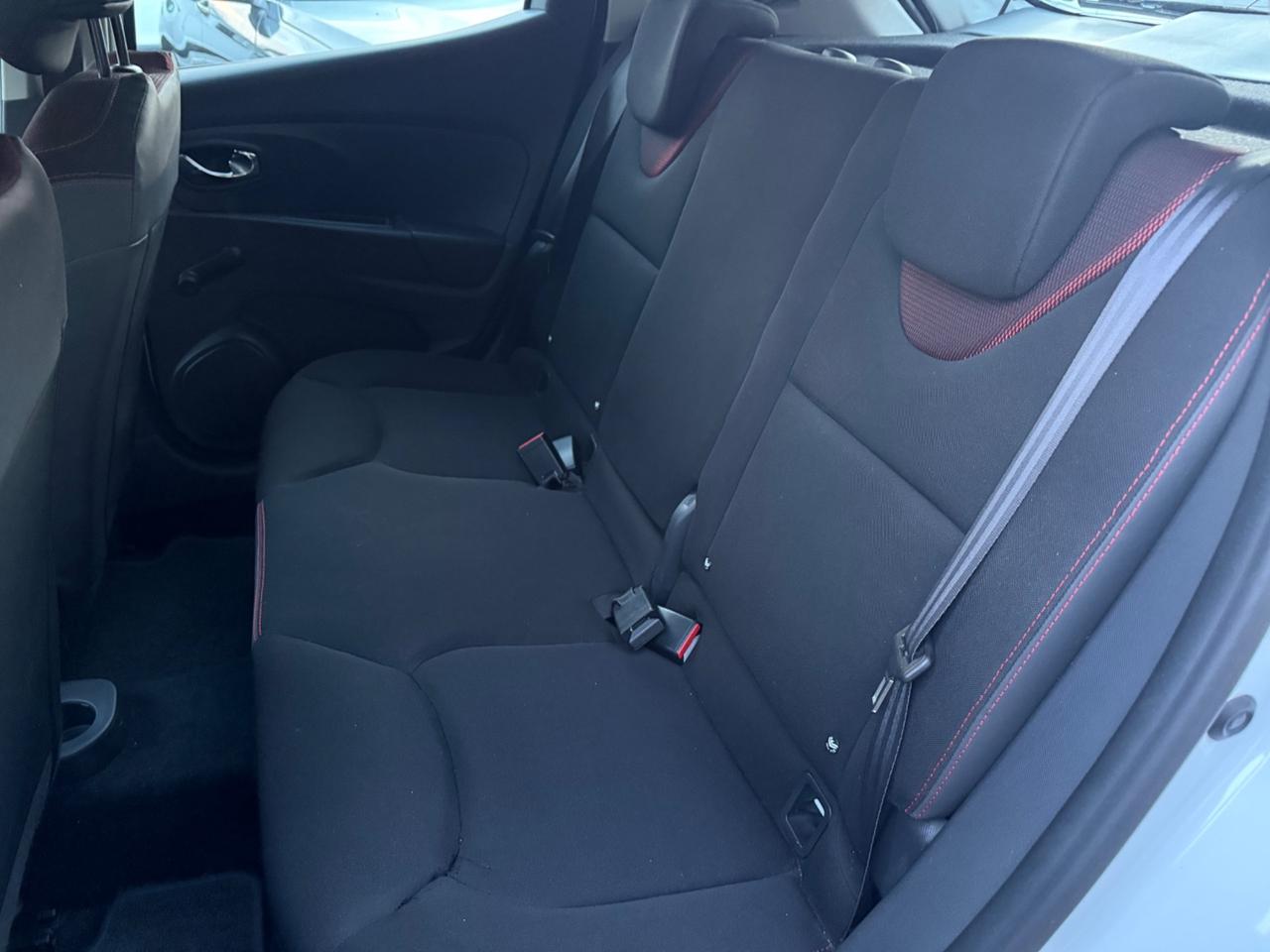 Renault Clio 1.2 75CV 5 porte Km Certificati