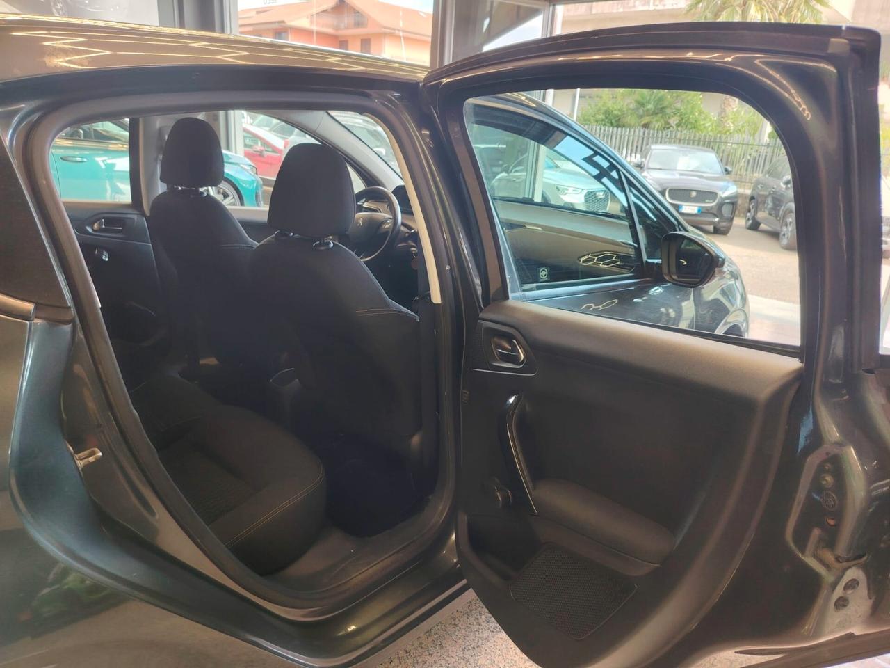 Peugeot 208 BlueHDi 75 5 porte Active