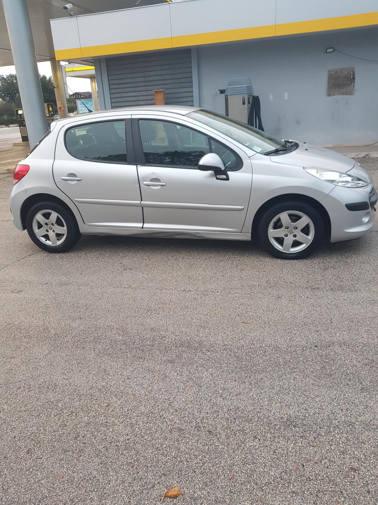 Peugeot 207 1.4 HDi 70CV 5p. Energie Sport