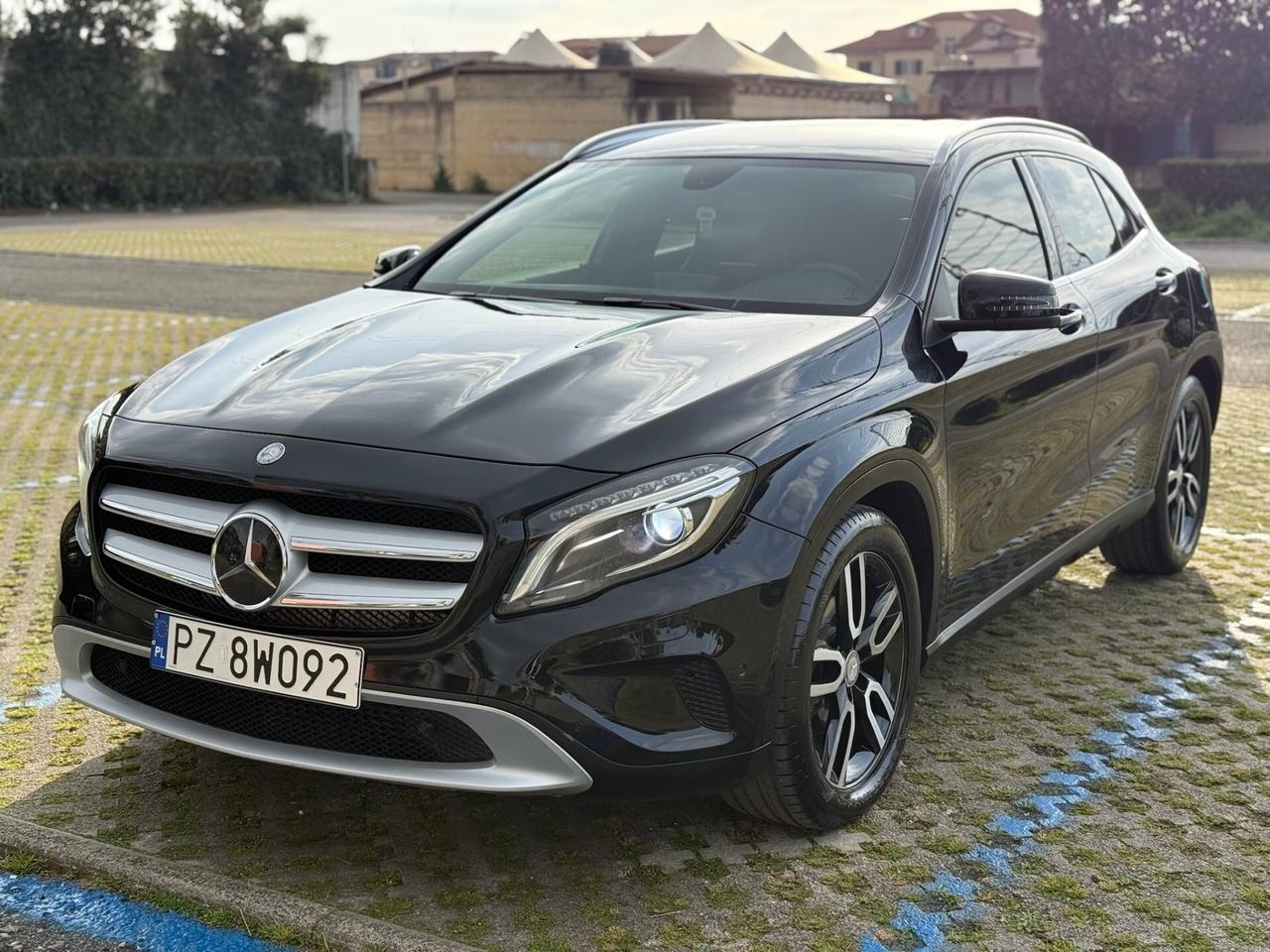 MERCEDES GLA 220 CDI 2015 Automatic 4Matic Premium