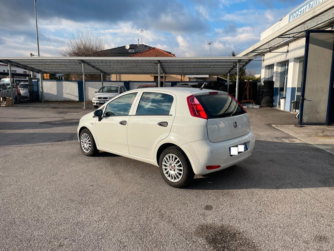 Fiat Punto 1.3 MJT II S&S 95 CV 5 porte Street