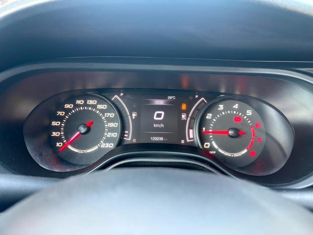Fiat Tipo 1.4 T-Jet 120CV GPL SW Lounge