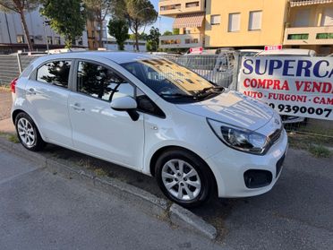 Kia Rio 1.1 CRDi 5p. Neopaten garanzia 12 mesi