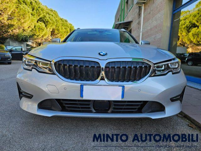 BMW 320 D TOURING XDRIVE 190CV TETTO PANORAMICO CERCHI 18"