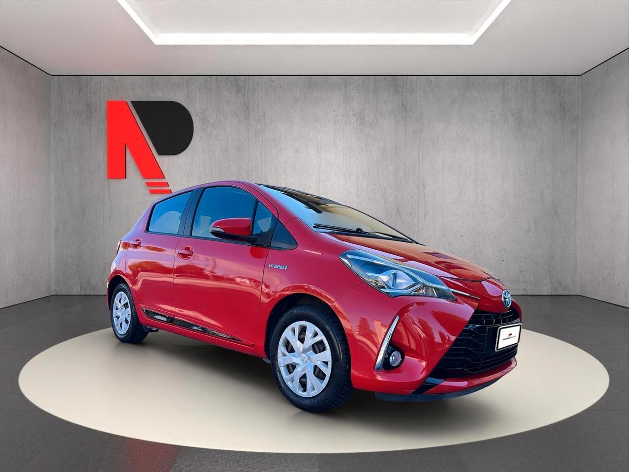 Toyota Yaris 1.5 Hybrid 5 porte Business