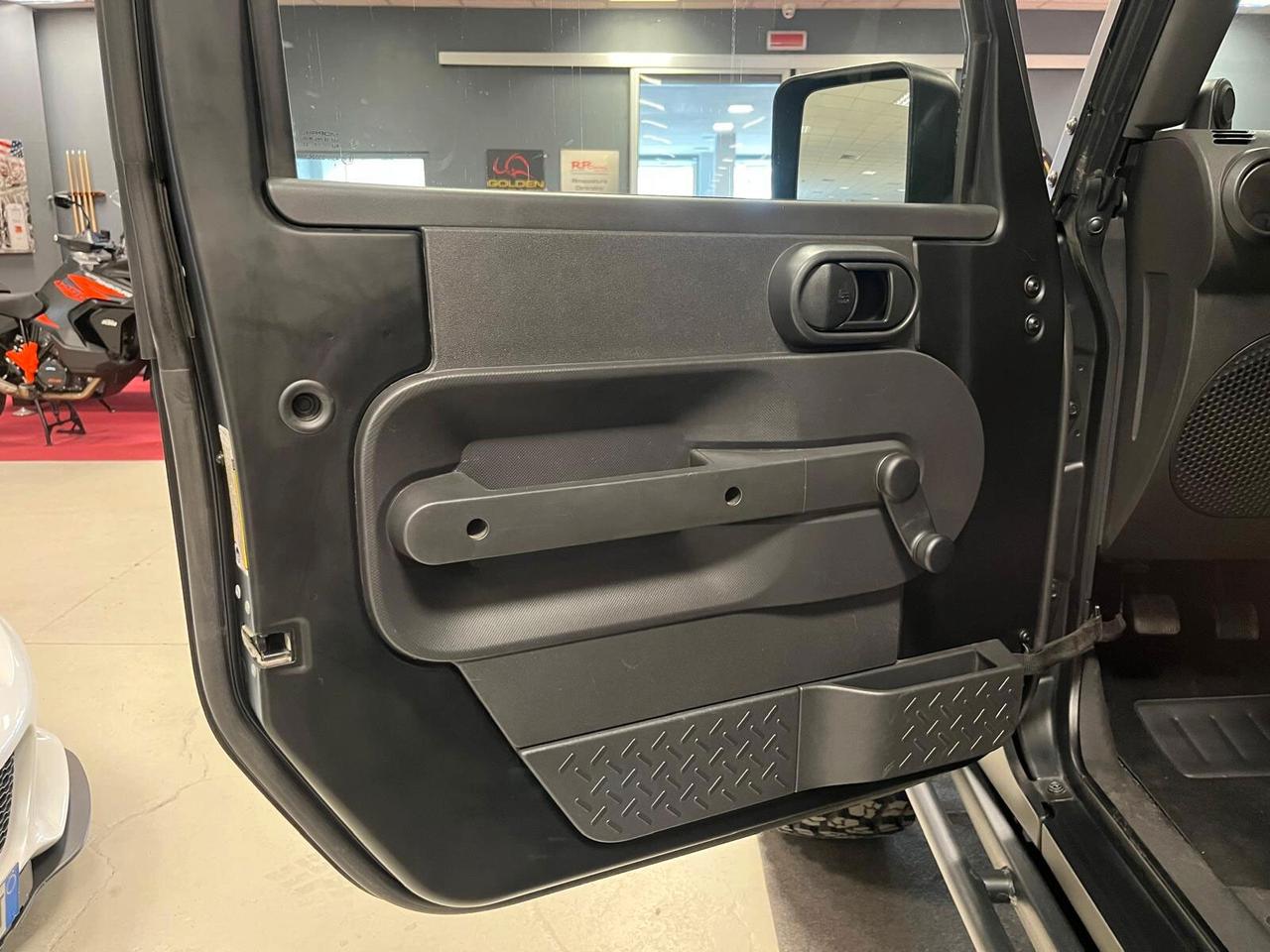Jeep Wrangler 2.8 CRD 170cv "Custom" MANUALE