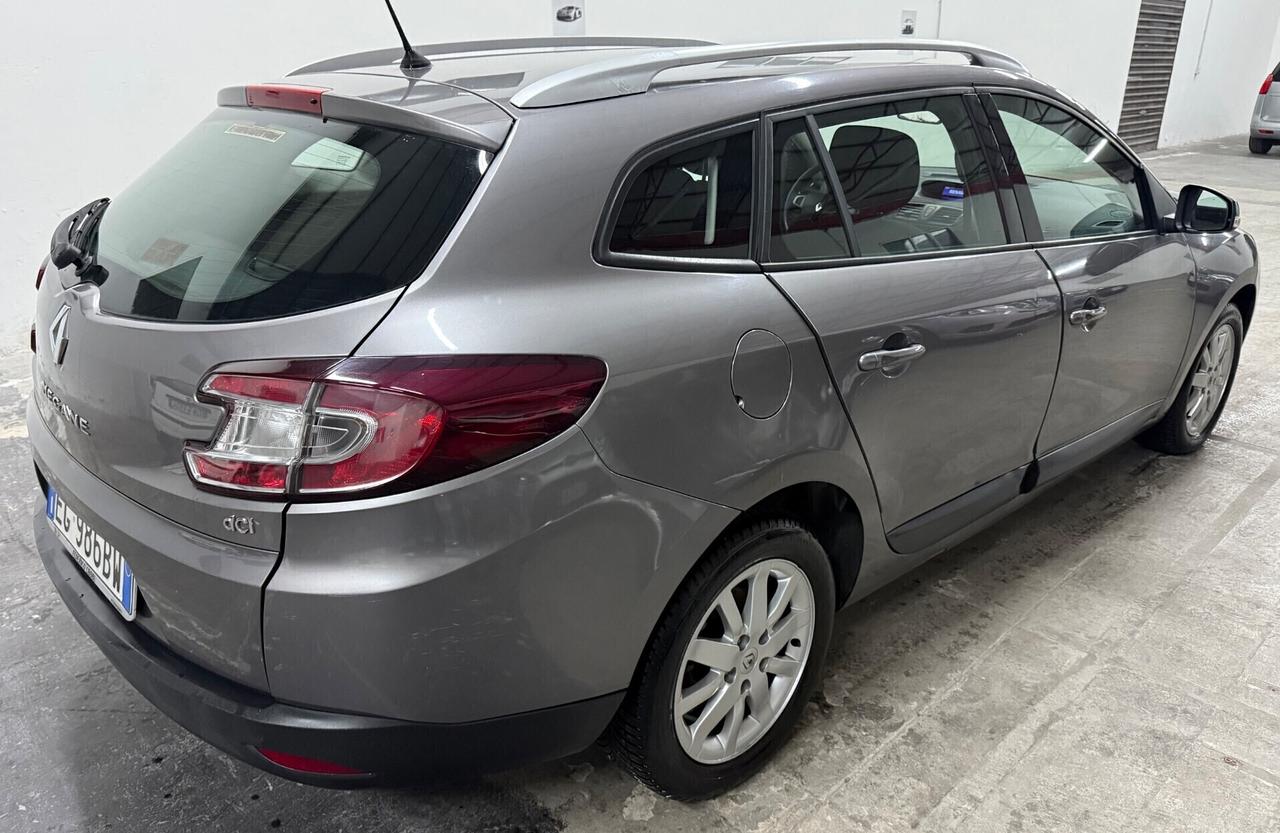 Renault Megane 1.5 dCi 110CV SporTour - 2011