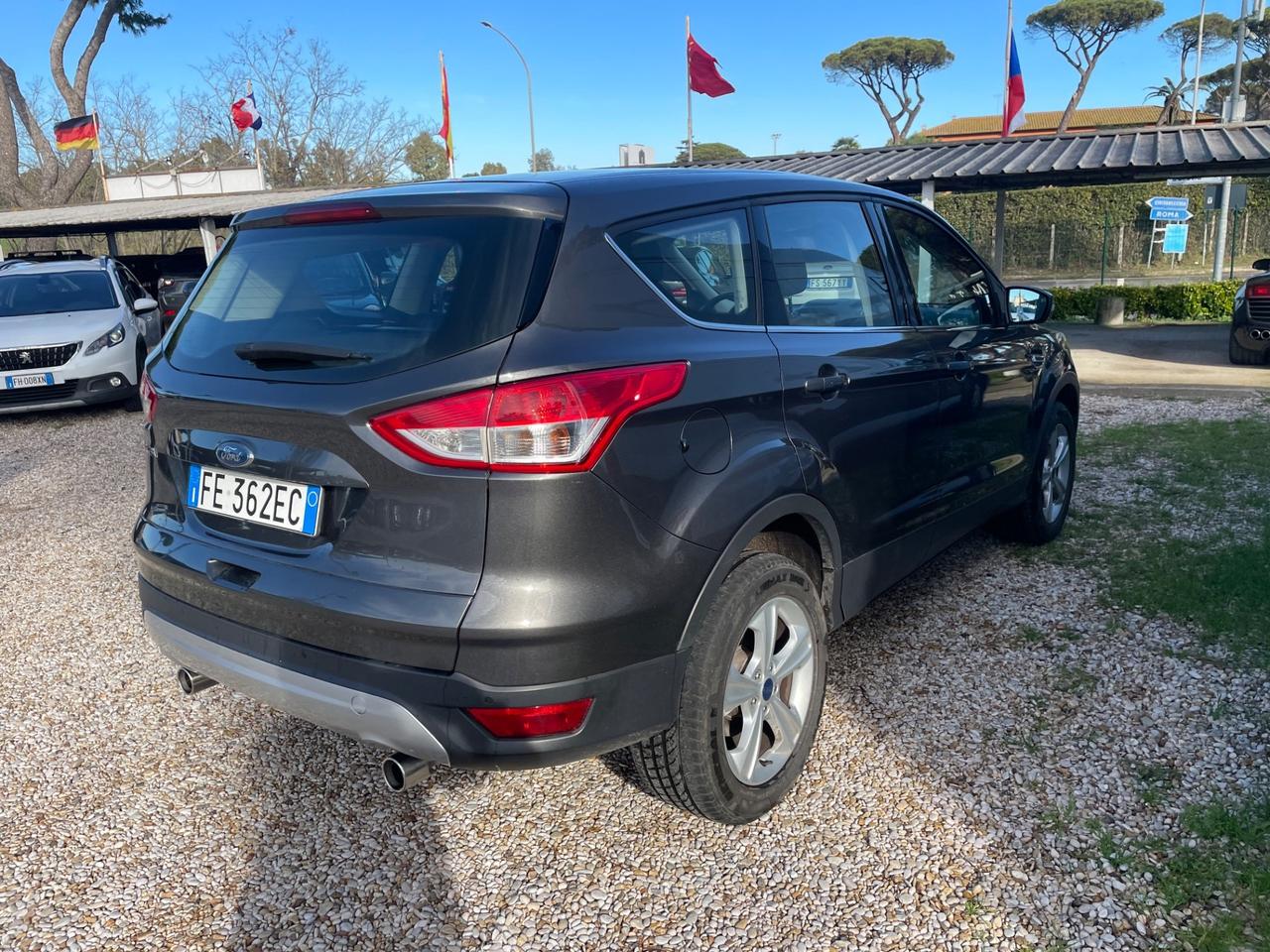 Ford Kuga 1.5 TDCI 120 CV S&S 2WD Titanium