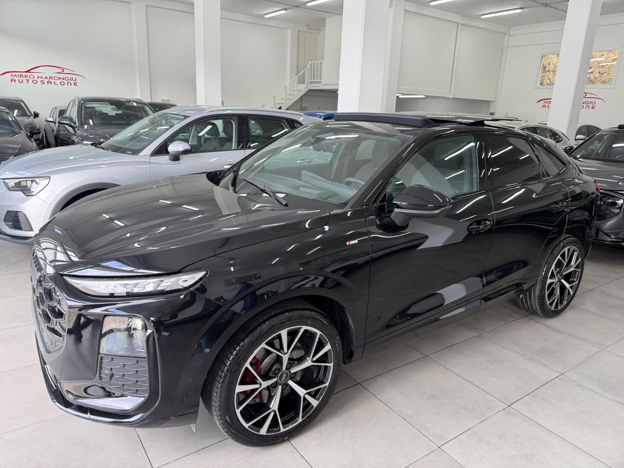 Audi Q3 40 TFSI quattro S tronic line 2026 TETTO FULL