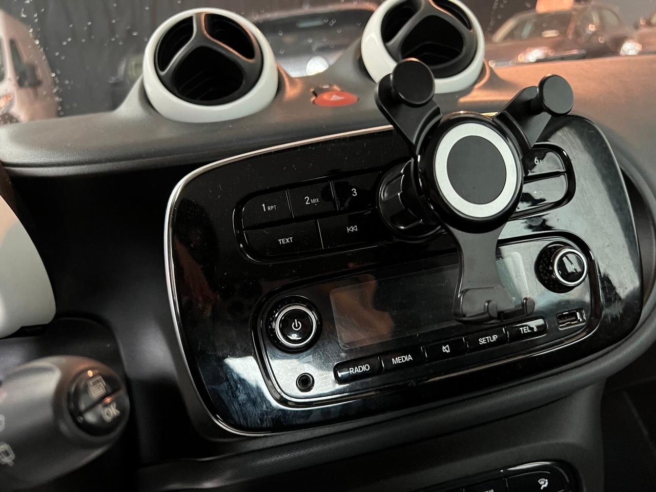 Smart ForTwo 70 1.0 twinamic Youngster / ANCHE NEOPATENTATO