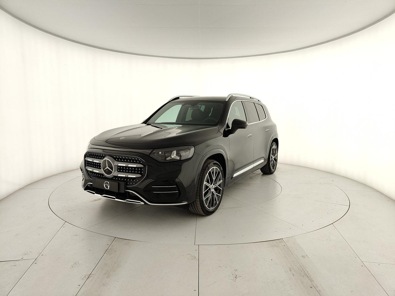 Mercedes-Benz GLB 200