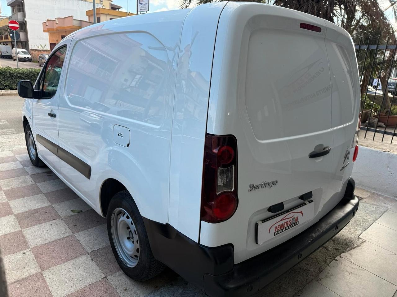 Citroen Berlingo 1.6 Blue-HDi Business L2 MAXI 3 Posti