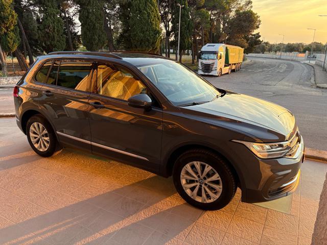 VOLKSWAGEN Tiguan 2.0 TDI 150 CV SCR DSG Life