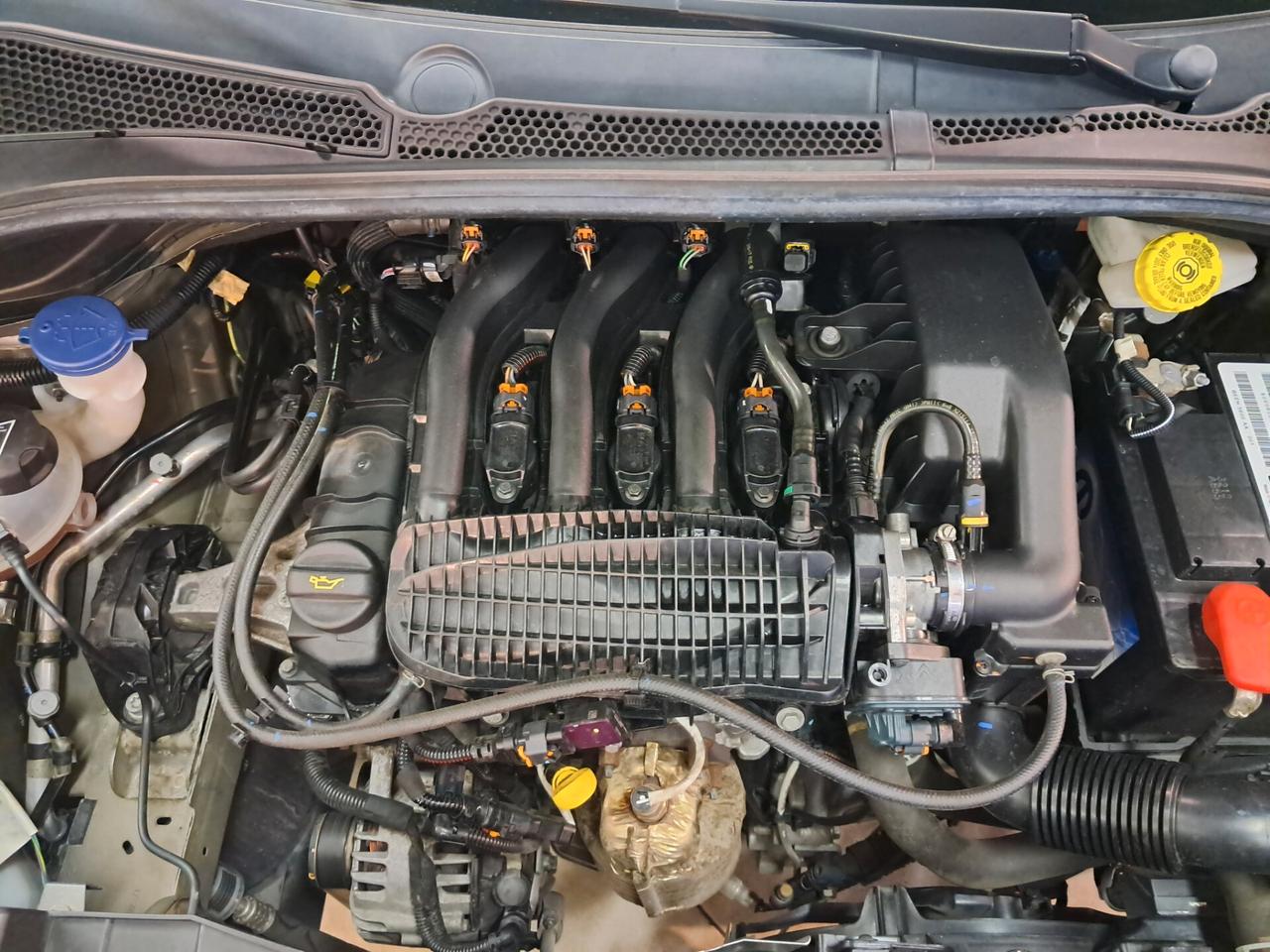 Citroen C3 PureTech 82 GPL Feel