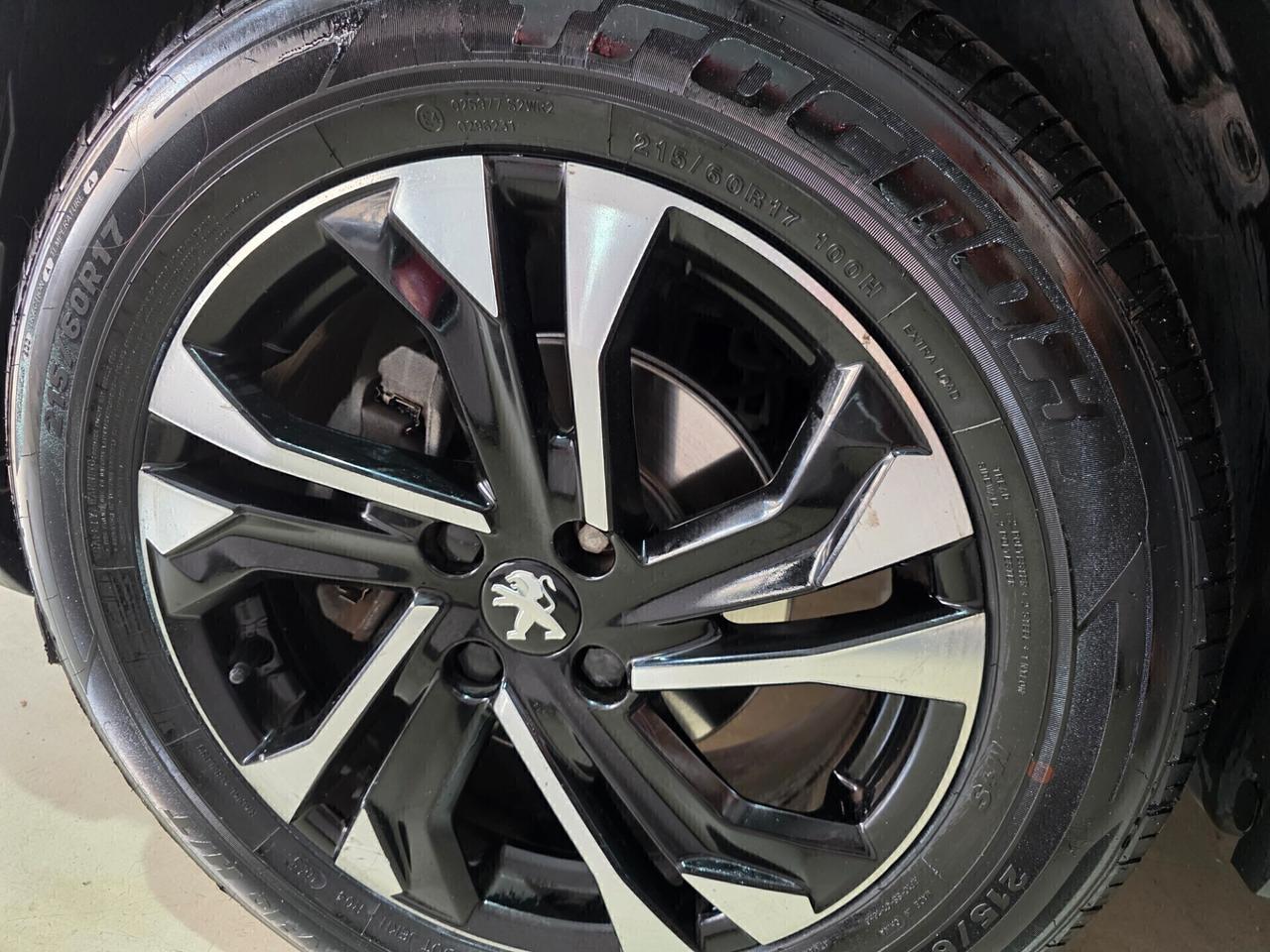 Peugeot 2008 1 5 BlueHDi 100cv S&S Allure