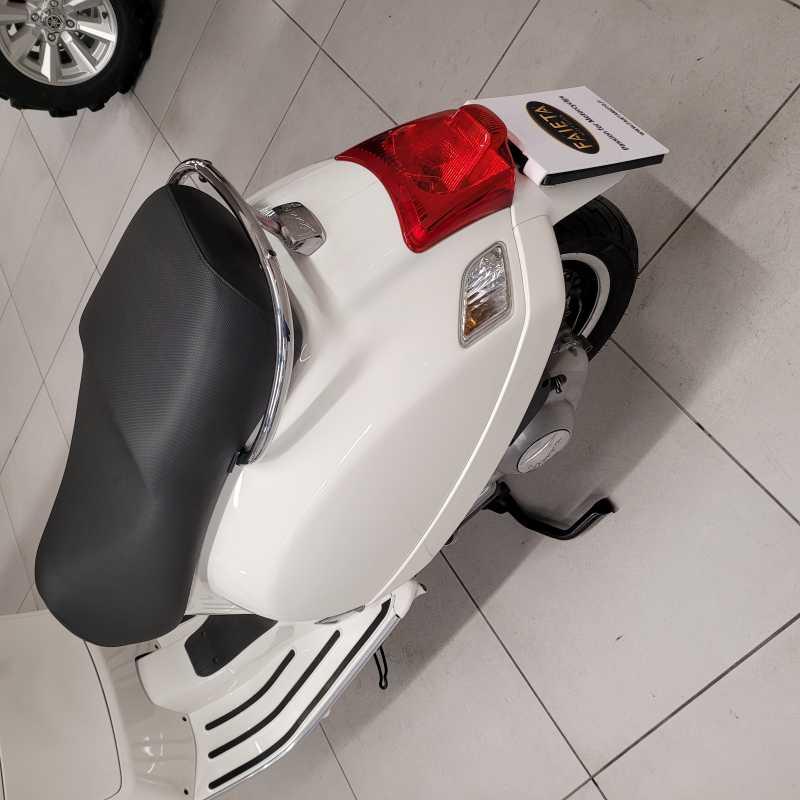 Vespa GTS 300 - 2012