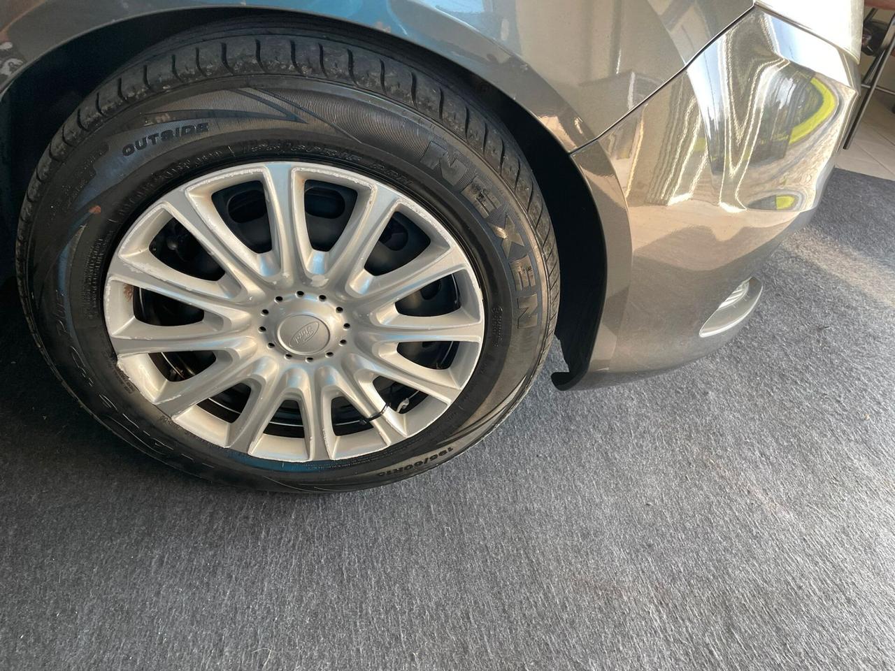 Ford B-Max 1.4 90 CV GPL Titanium