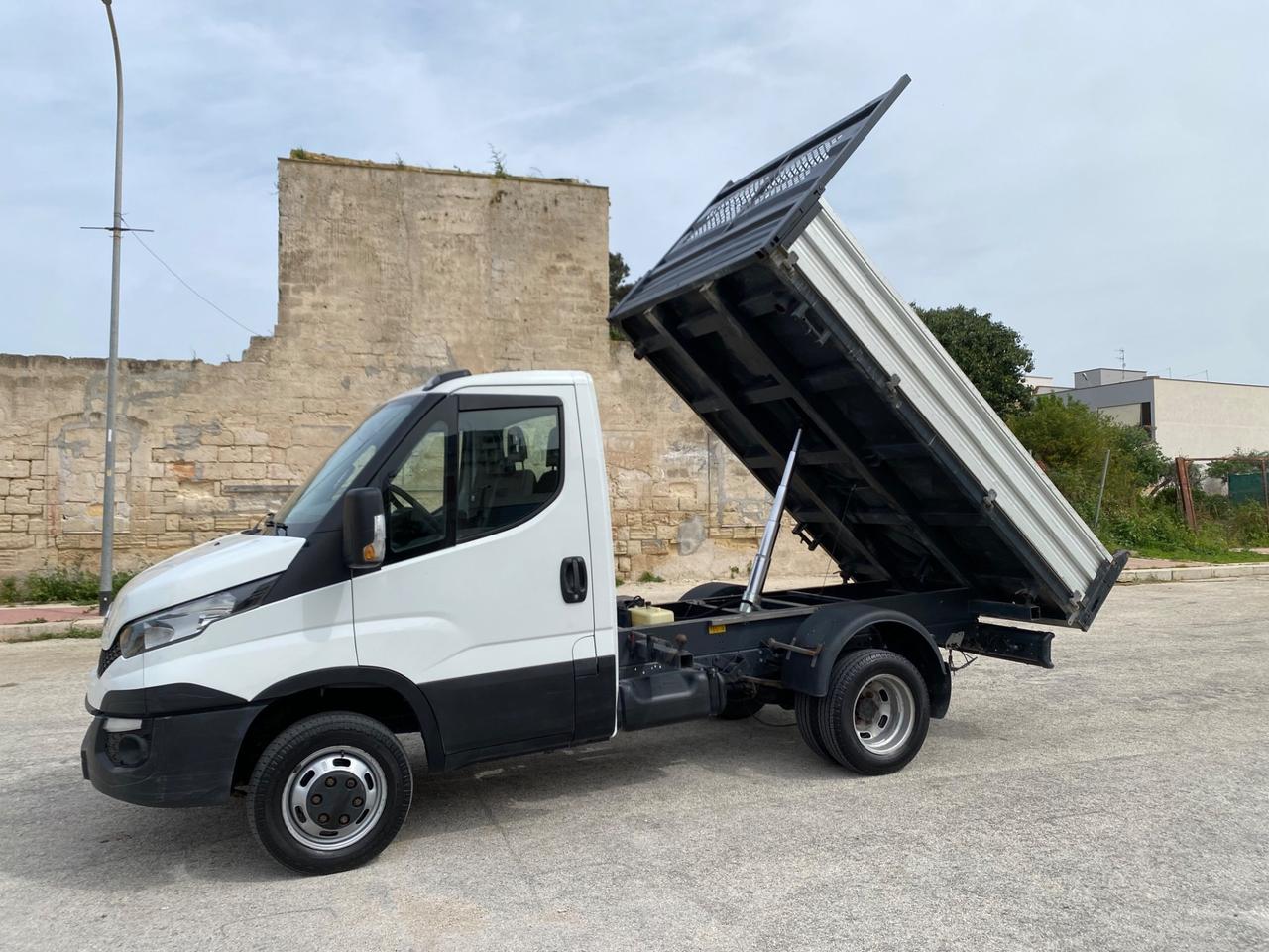 Iveco Daily 35C11 2.3 106CV RIBALTABILE