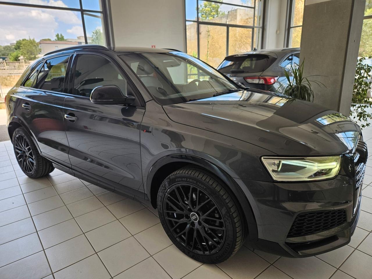 Audi Q3 2.0 TDI 184 CV S tronic quattro S-Line Competition