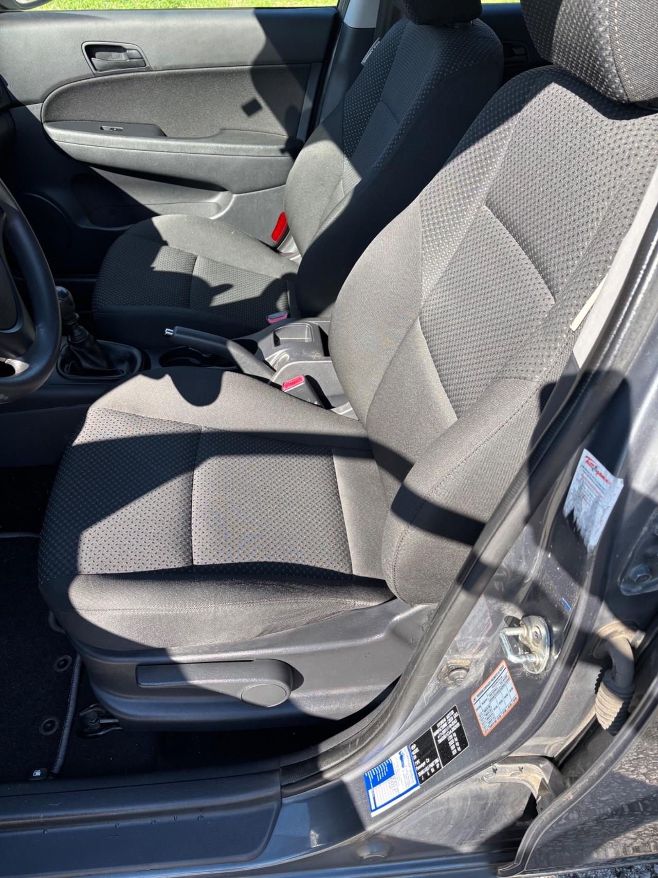 Hyundai i30 1.4 16V 109CV 5p.