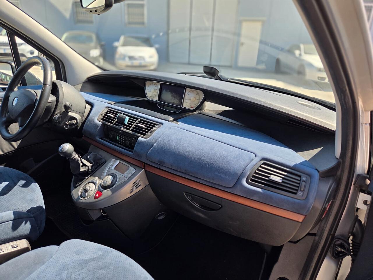 Lancia Phedra 2.0 MULTIJET EMBLEMA 8 POSTI
