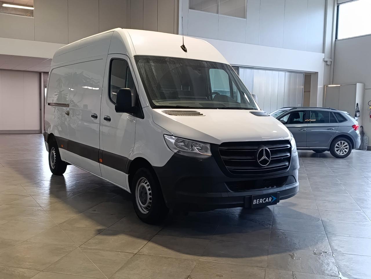 MERCEDES Sprinter 311 2.0 cdi F 39/33 fwd H2