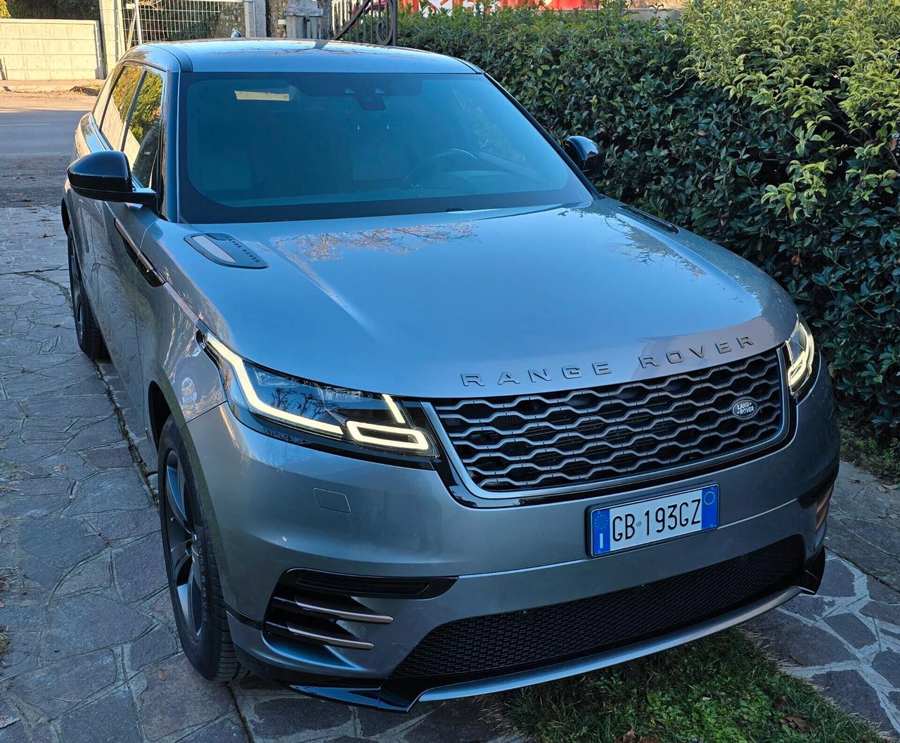 Land Rover Range Rover Velar Range Rover Velar 2.0D I4 240 CV R-Dynamic SE