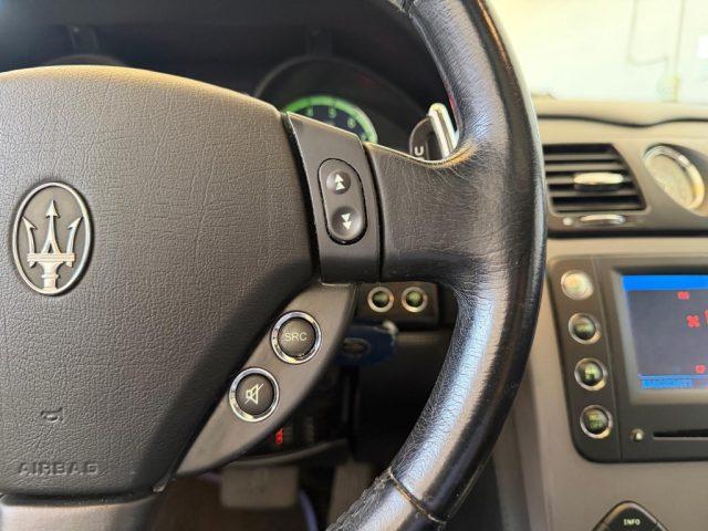 MASERATI Quattroporte 4.2 V8 //SERVICE BOOK//FULL