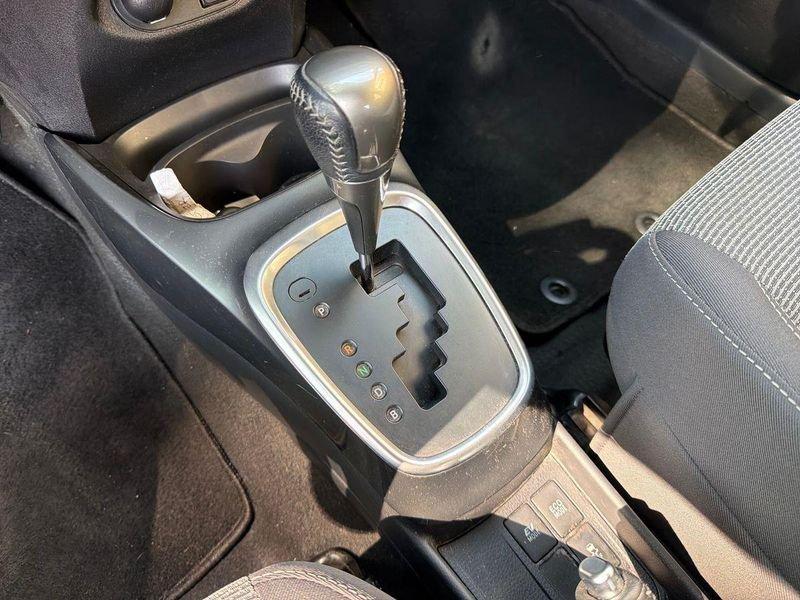 Toyota Yaris Yaris 5p 1.5h Active my16