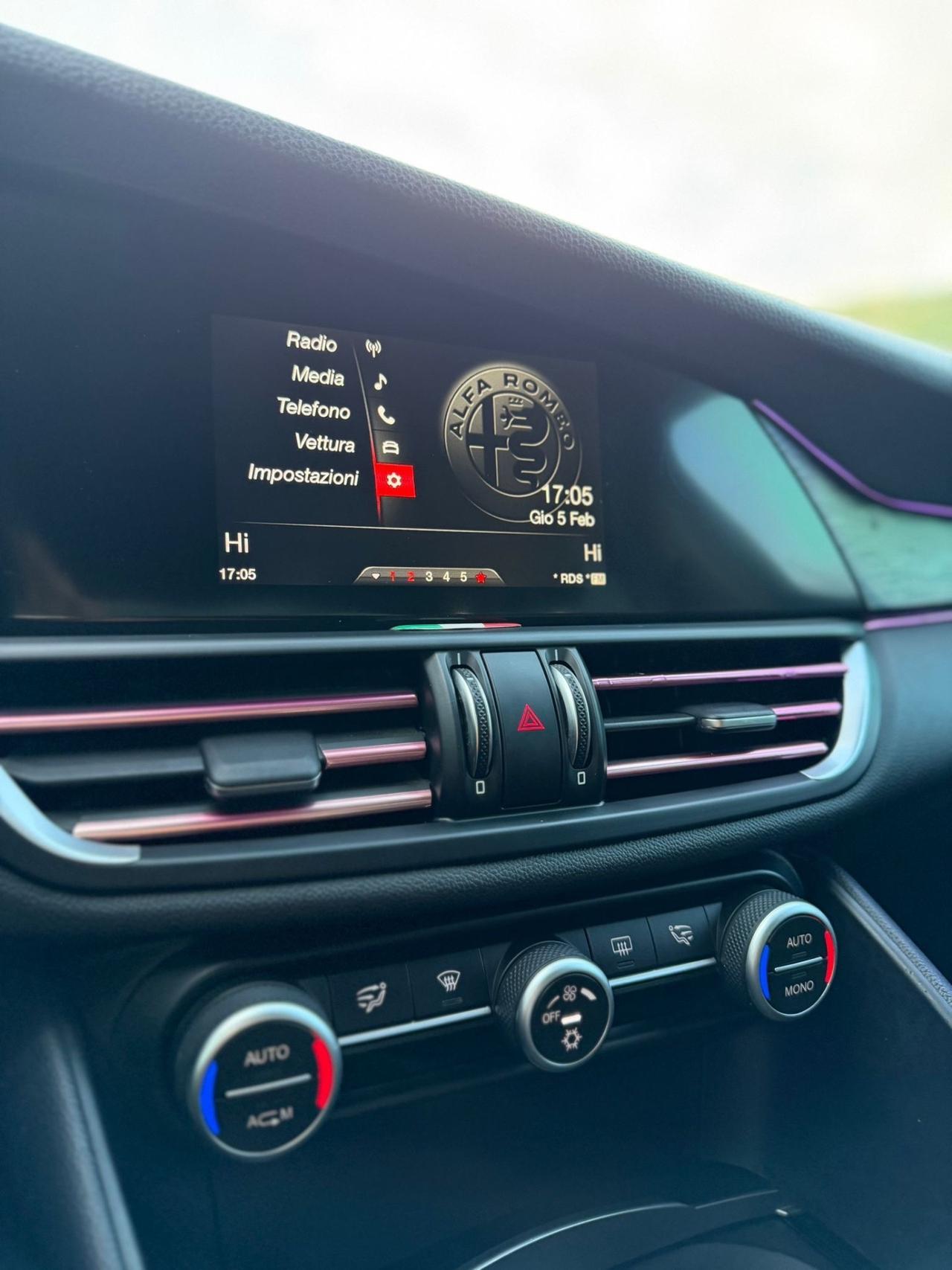 Alfa Romeo Giulia 2.2 Turbodiesel 150 CV Business Launch Edition