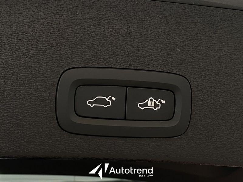 Volvo XC40 T4 Recharge Plug-in Hybrid 129+82 CV Automatico Plus Dark