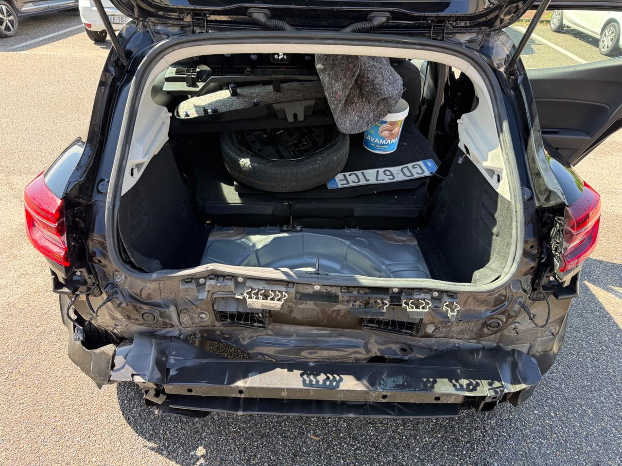 Renault Clio Blue dCi 85 CV 5 porte Business INCIDENTATA