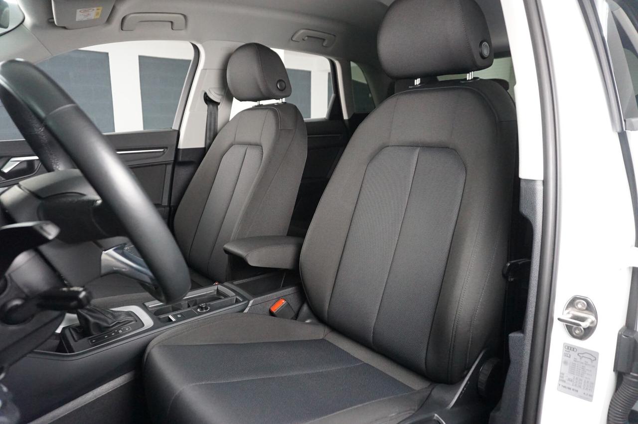 Audi Q3 35 TDI S tronic Business