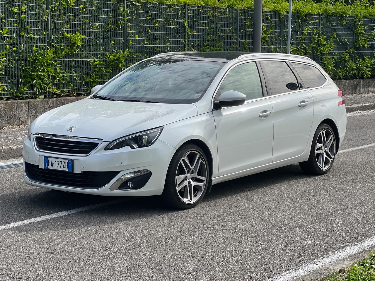 Peugeot 308 BlueHDi 120 S&S EAT6 SW GT Line