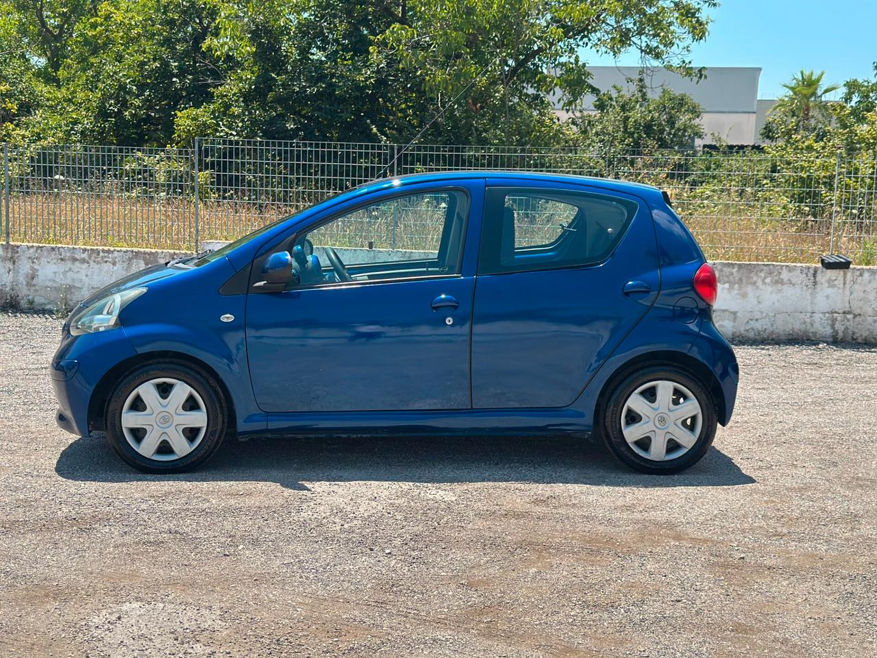 Toyota Aygo 1.0 5 porte cambio automatico
