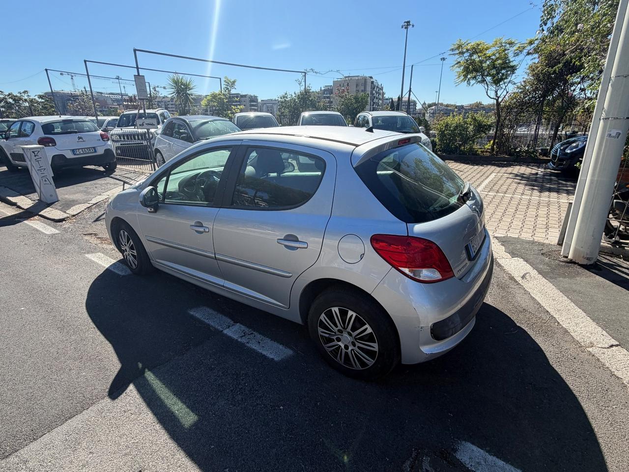 Peugeot 207 gpl 5porte manuale