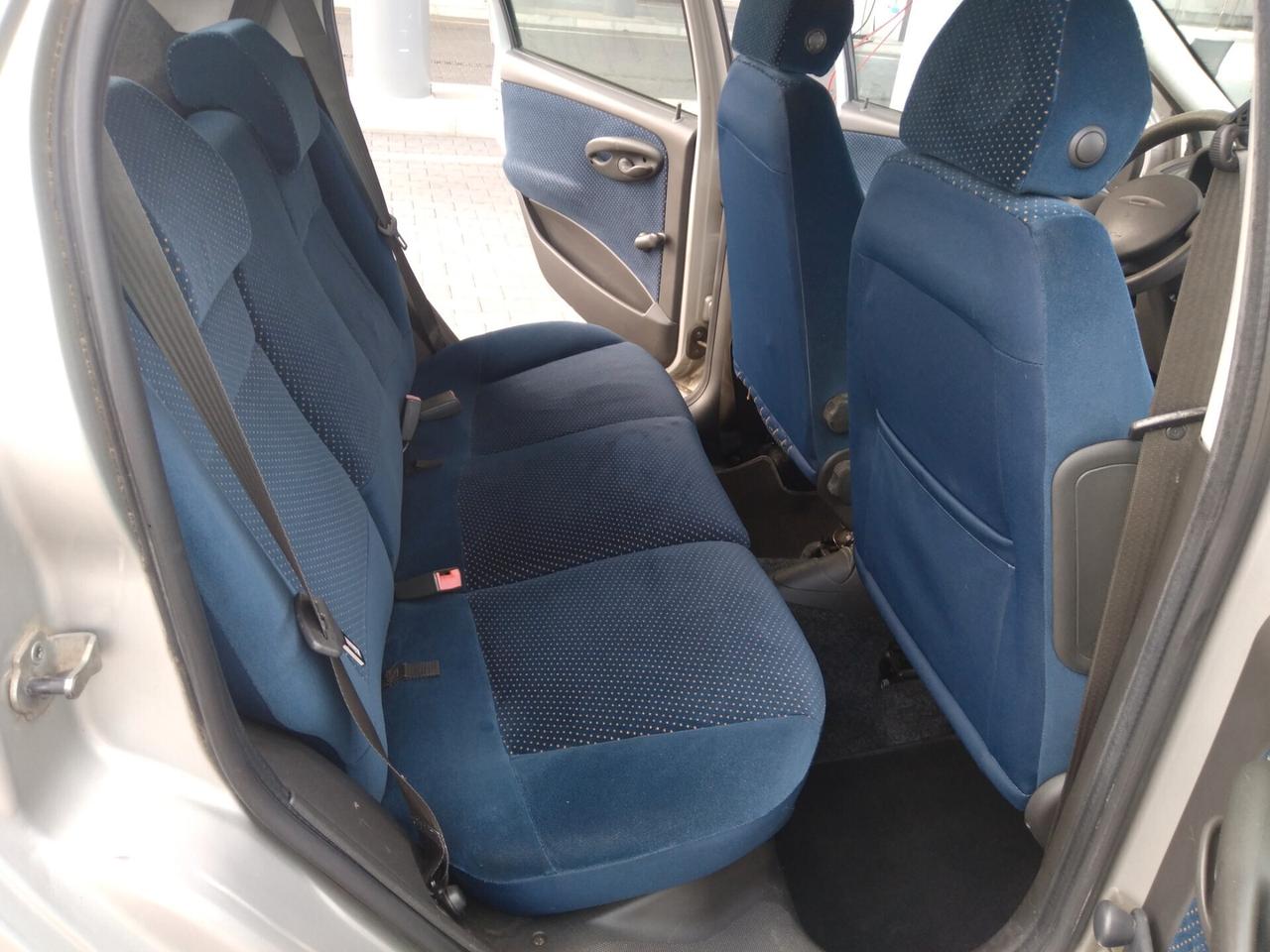 Fiat Punto 1.2i 16V cat 5 porte HLX x neopatentati