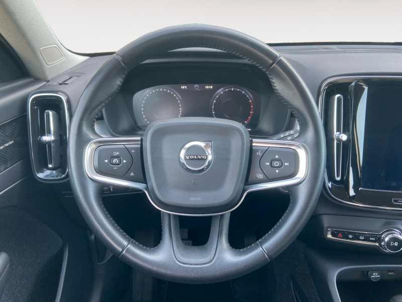 VOLVO XC40 1.5 t3 Momentum 156cv manuale