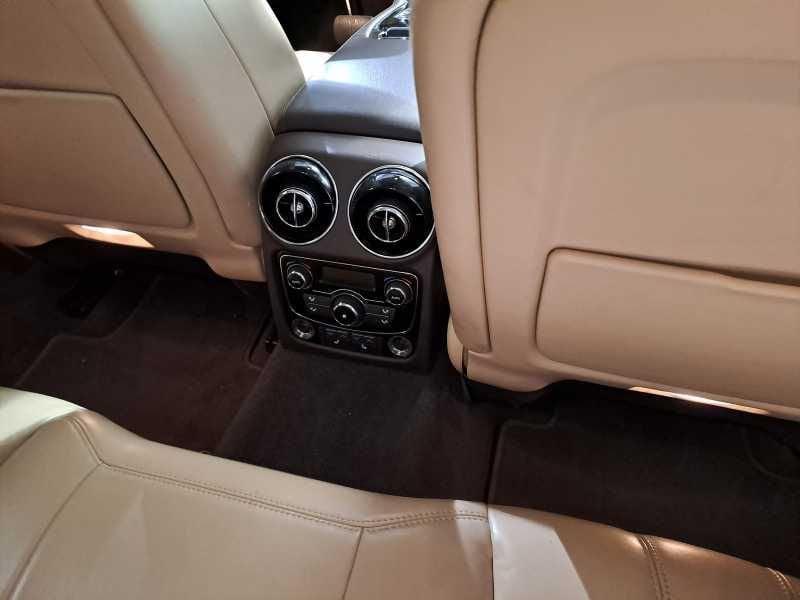 Jaguar XJ 3.0d V6 Portfolio auto my13