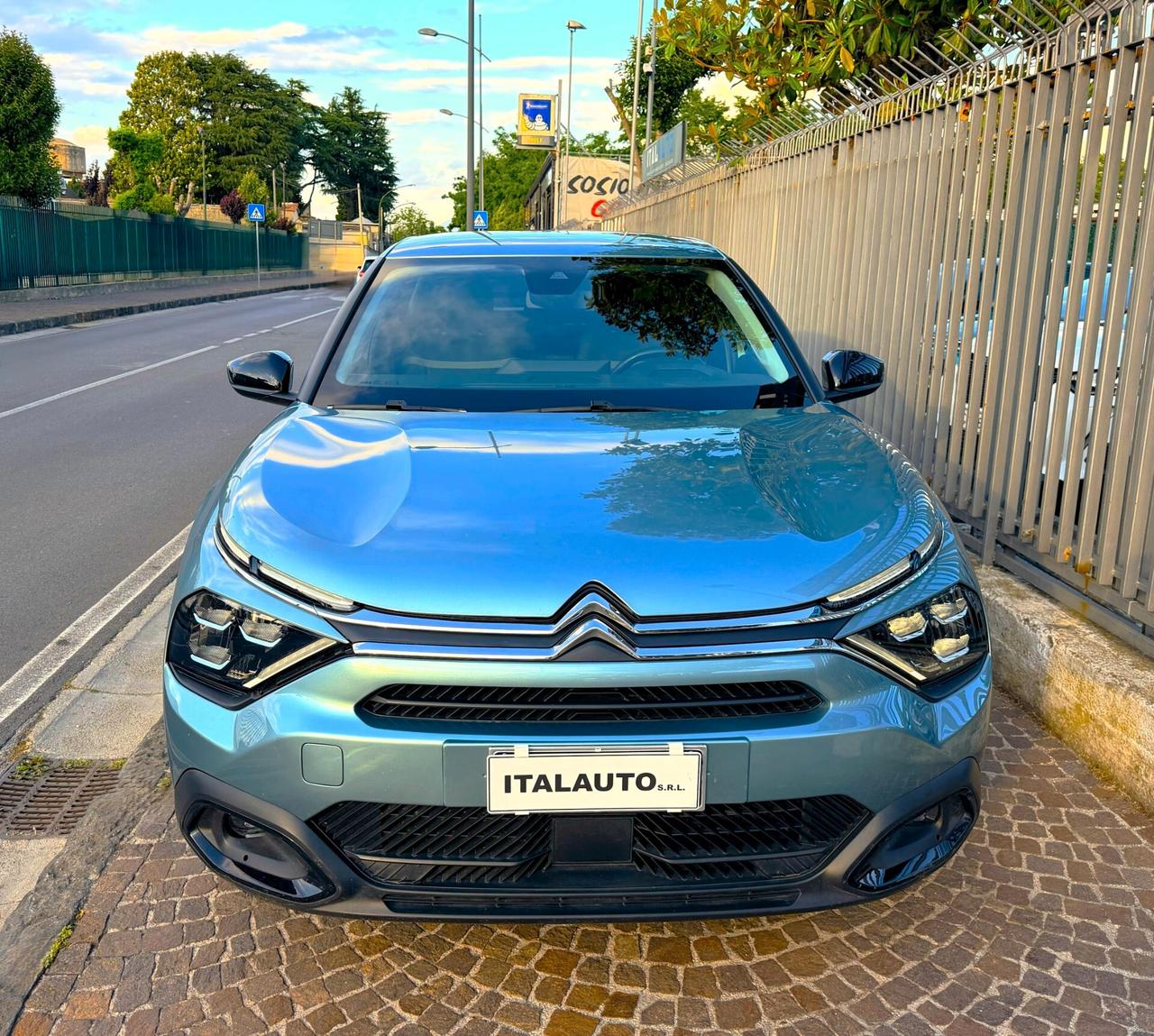 Citroen C4 BlueHDi 130 S&S EAT8 Feel Pack