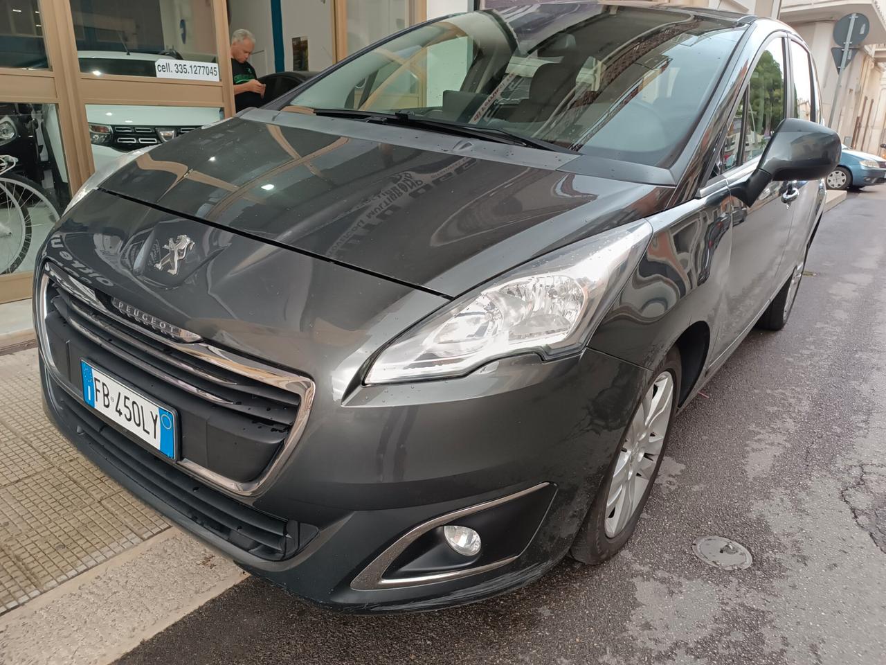 Peugeot 5008 BlueHDi 120 CV Business 7 POSTI