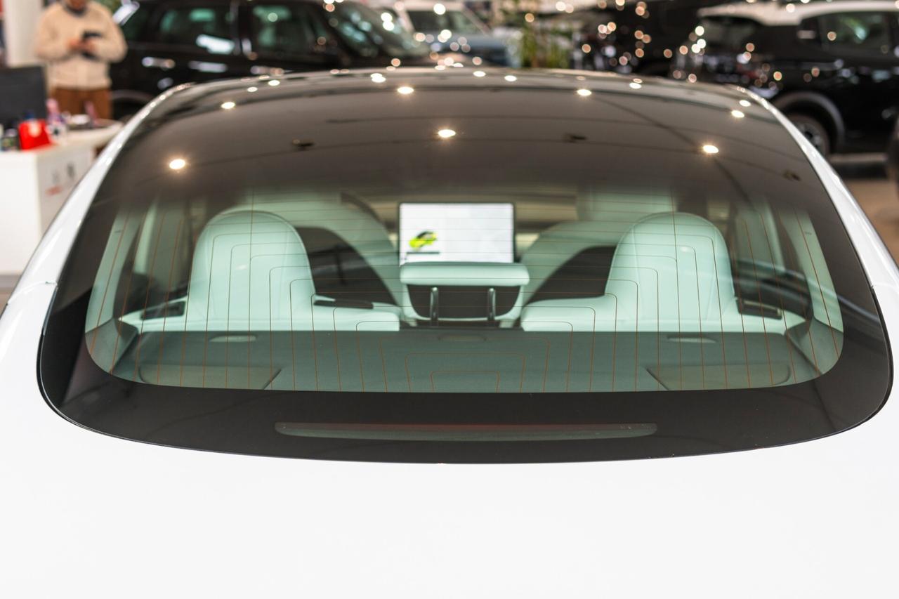 Tesla Model 3 Long Range Dual Motor AWD