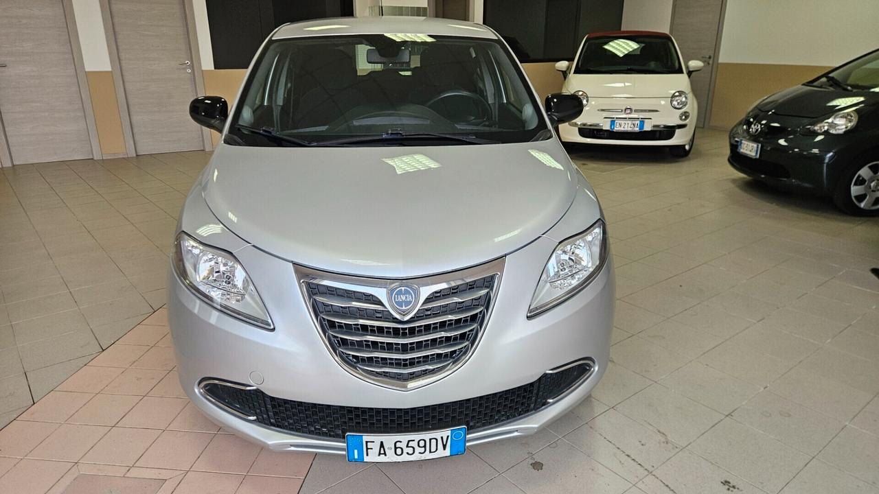 Lancia Ypsilon 1.2 69 CV 5 porte Elefantino