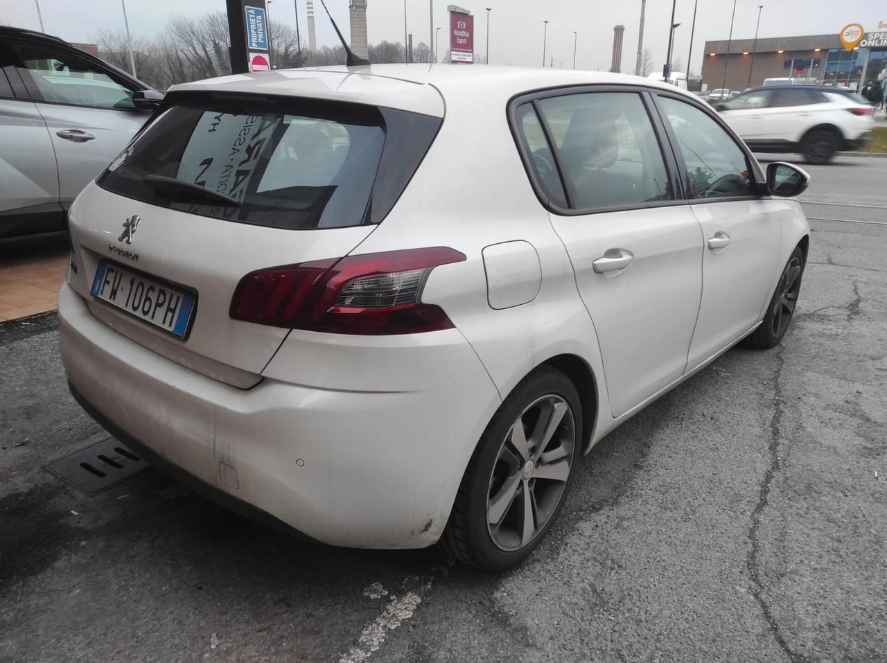 Peugeot 308 BlueHDi 100 S&S Business